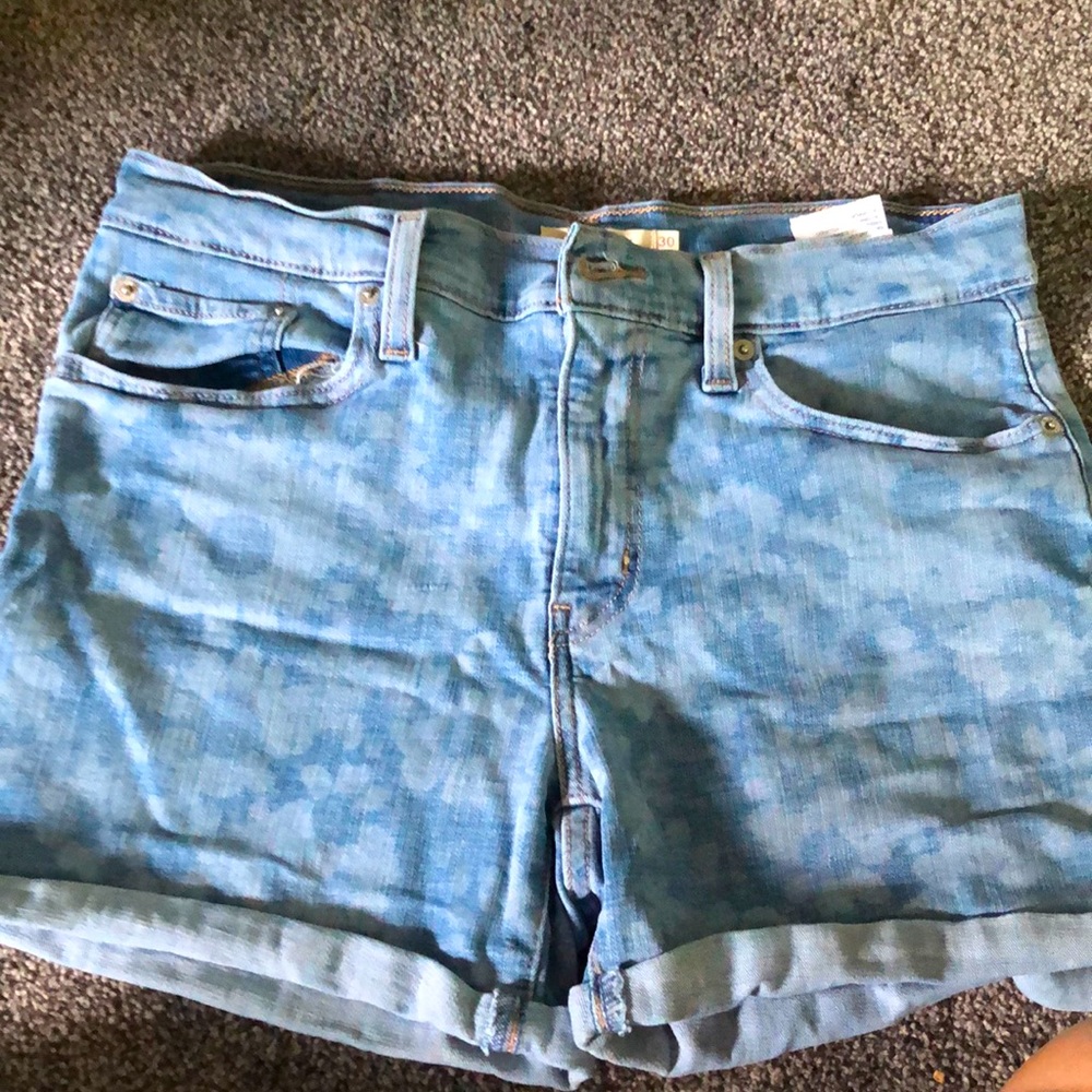 Levi mid length shorts